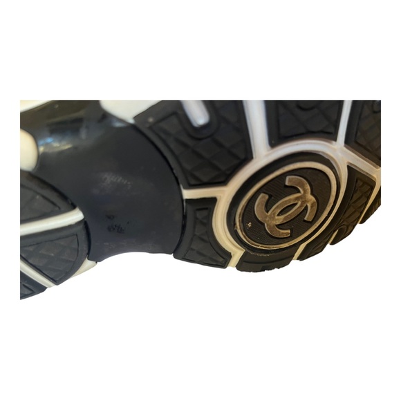 Chanel Multicolor Calfskin Suede CC Logo Trainer Sneaker - Picture 10 of 15